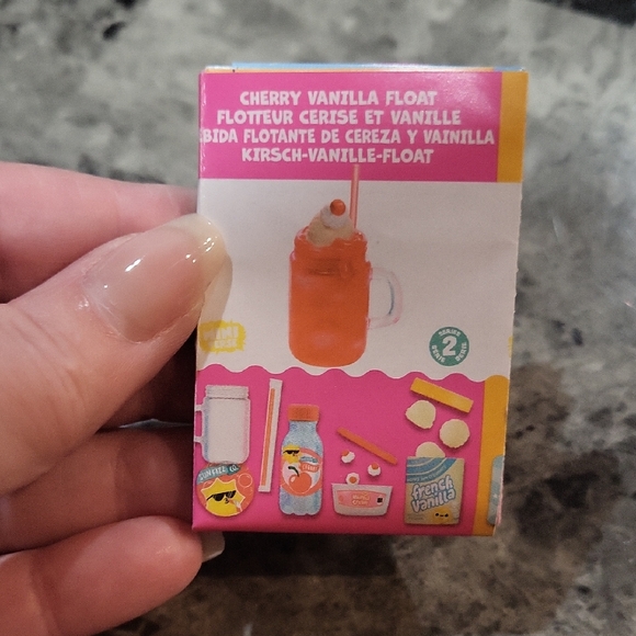 MGA Entertainment Other - Miniverse Make It Mini Cherry Vanilla Float